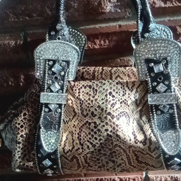 Purse - Picture 2 of 4